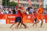 Действующий чемпион и дебютант турнира начинают свой путь с побед ...